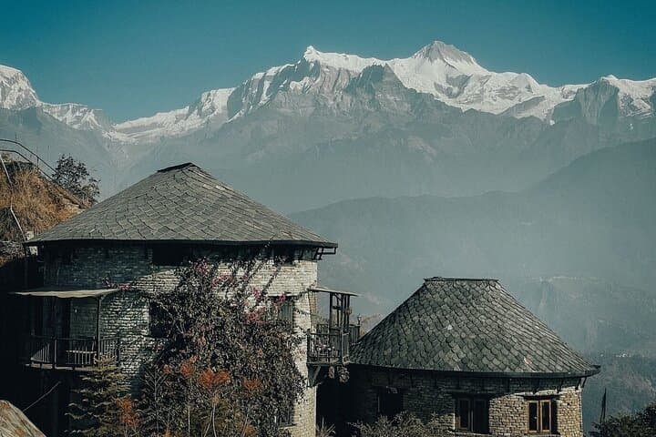 Essence of Nepal: 7-Day Kathmandu, Pokhara & Chitwan Hike and Culture Tour