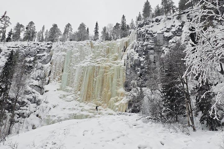 Korouoma Frozen Waterfalls and Reindeer Farm: Winter Canyon Trek & Sleigh Experience