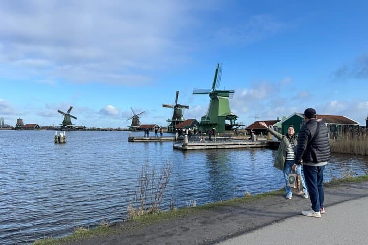 Private Luxury Tour: Zaanse Schans, Edam, Volendam & Marken — Windmills, Cheese & Clogs photo 2
