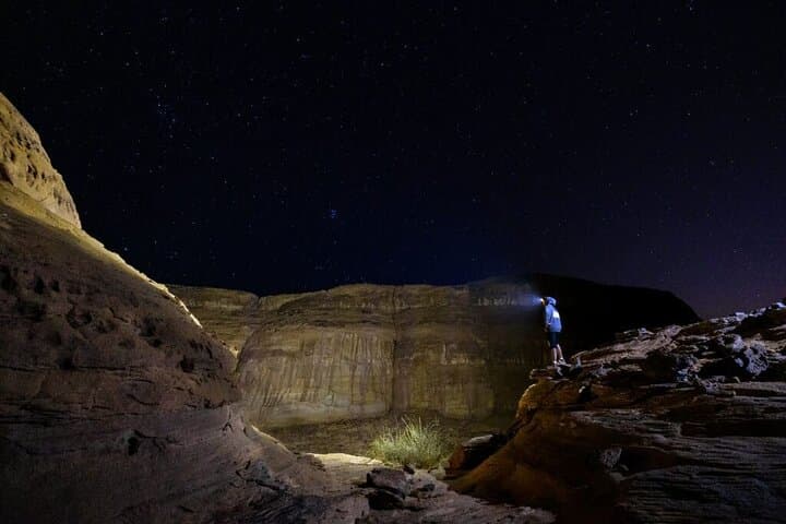 AlUla Starry Nights: Guided 3 km Night Hike to Sharaan Reserve Vantage photo 4