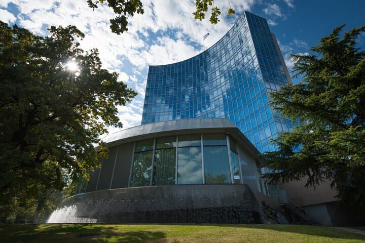 Inside International Geneva: Walking Tour of Diplomacy, Parks & Apéritif photo 6