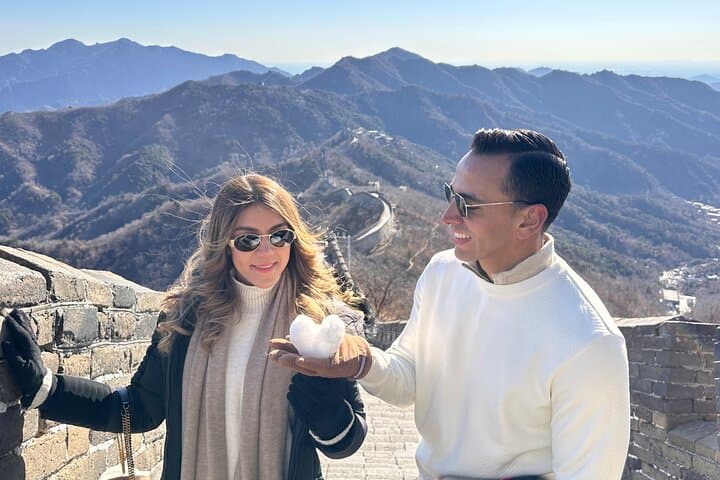 Mutianyu Unlocked: Private Spanish-Guided Great Wall Adventure with Sunrise and Film photo 2