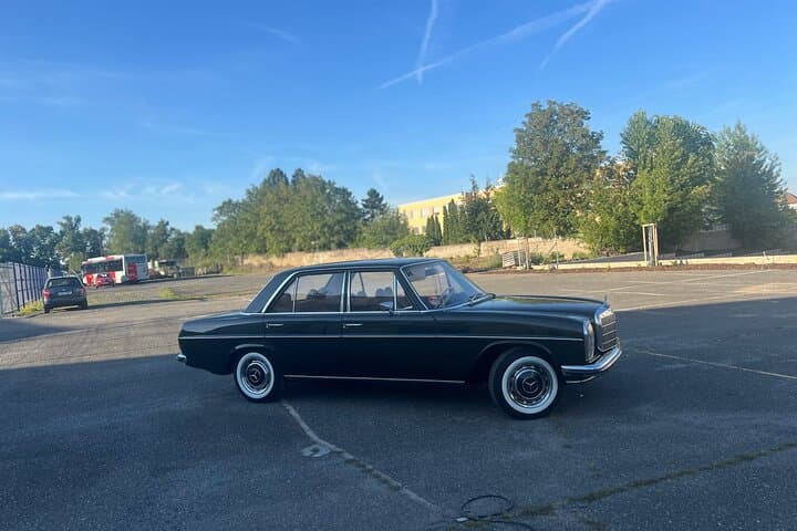 Classic Car Tour of Prague's Beverly Hills, Castle Views & Panoramas photo 1