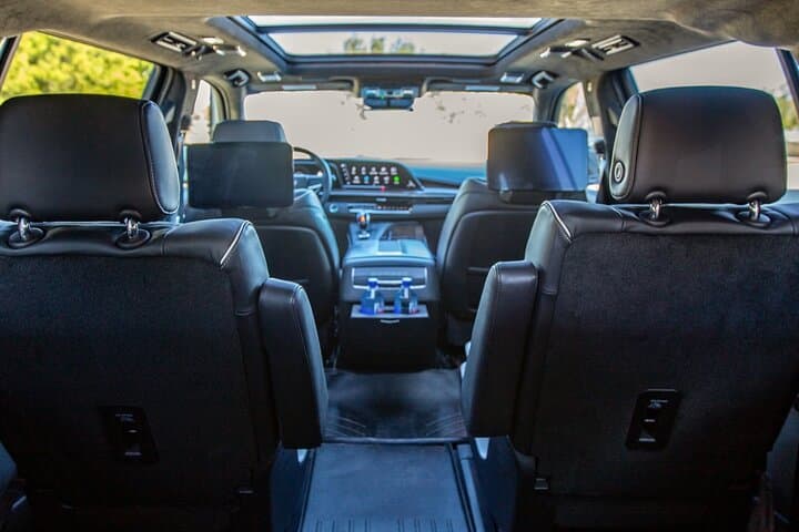 Austin Airport Transfer — Premium Black SUV Chauffeured Service photo 6
