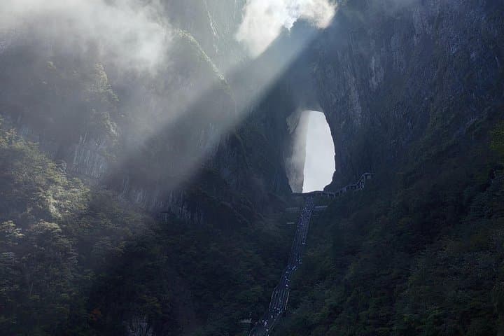 Zhangjiajie Tianmen Mountain & Glass Bridge One-Day Private Tour — Cable Car, Glass Walkways & Grand Canyon photo 4