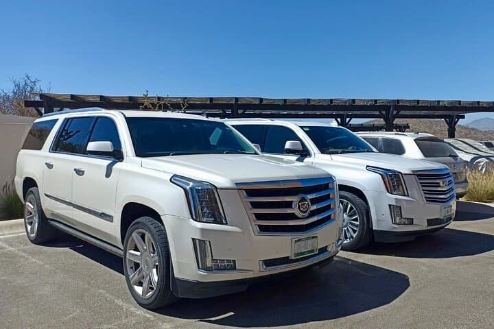 Cabo First-Class Private Transfer: Luxury Airport & Concierge Transport in Los Cabos photo 2