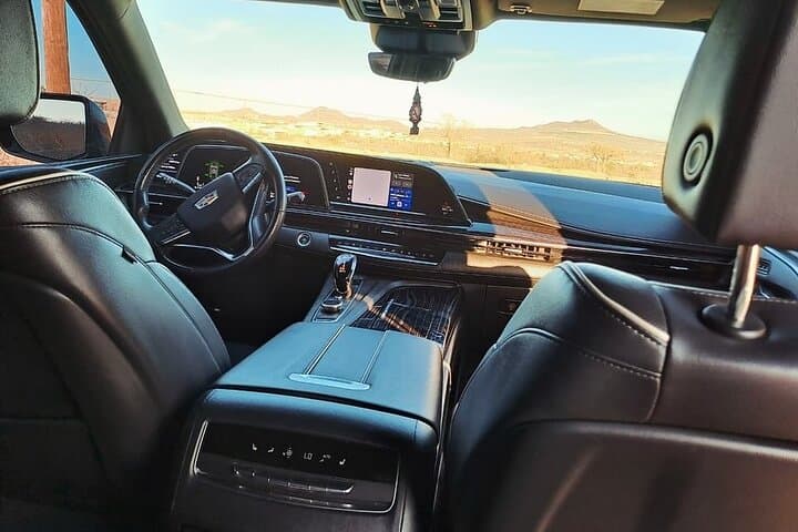 Cabo First-Class Private Transfer: Luxury Airport & Concierge Transport in Los Cabos photo 4