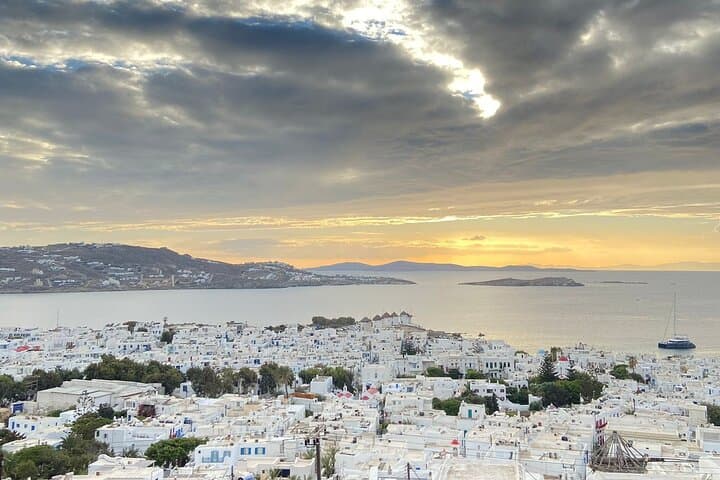 Charming Mykonos: Intimate 2‑Hour Private Island Tour