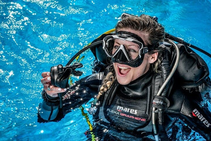 Discover Scuba Diving at Catalina Islands from Tamarindo