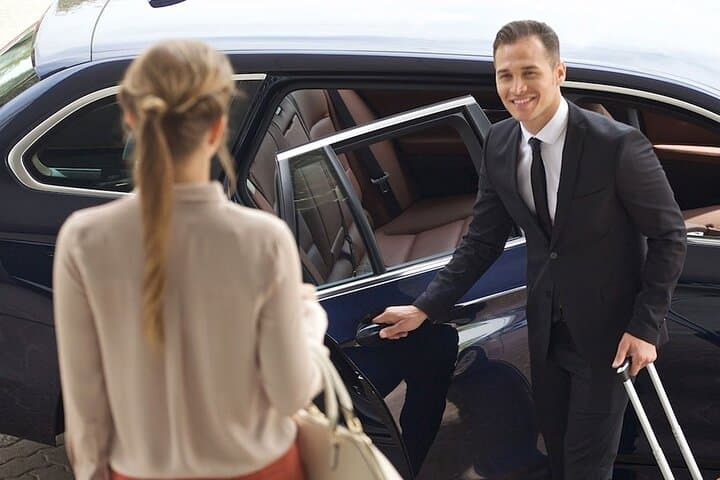 Smooth Exit: Private Transfer from Amman to Queen Alia Airport photo 5