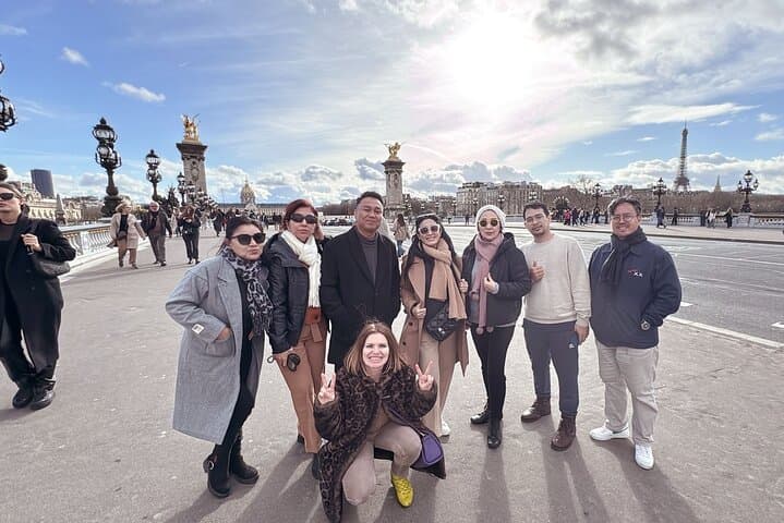 Paris Private Guided Tour: 4-Hour Custom Walking & Driver Experience photo 2