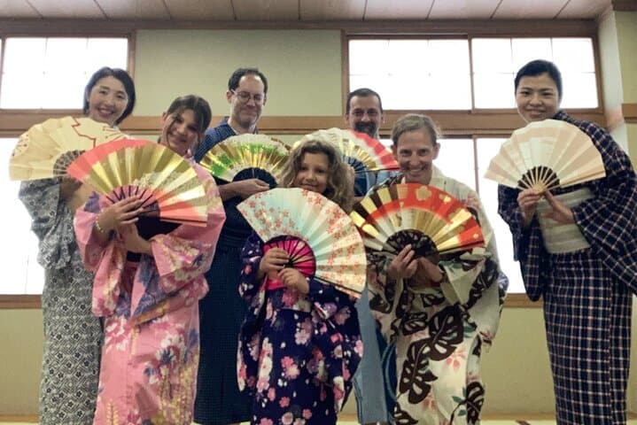 Tokyo Yukata Dance: Private Japanese Classic Dance Lesson photo 5