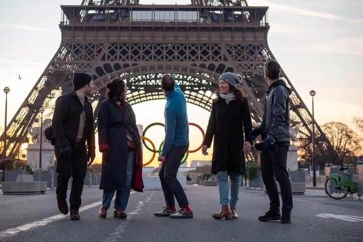 Paris at Dawn: Sunrise Walking Tour from Trocadéro to the Louvre photo 4