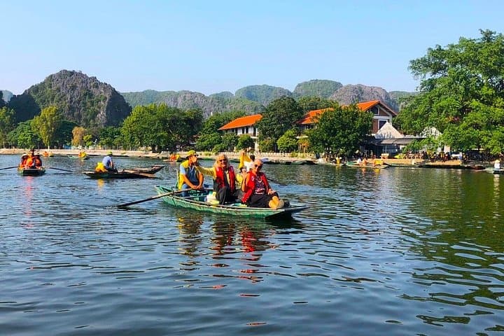 Hanoi to Tam Coc & Hoa Lu: Incense Village, Sampan Ride and Ancient Capital Day Trip photo 4