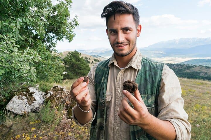 Private VIP Truffle Hunting Day Trip from Milan to Langhe photo 6