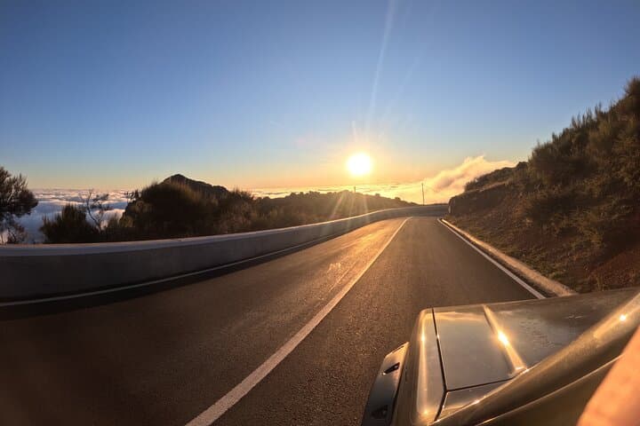 Madeira 4x4 Jeep Safari — Pico do Arieiro, Santana & Ponta de São Lourenço in One Day photo 5