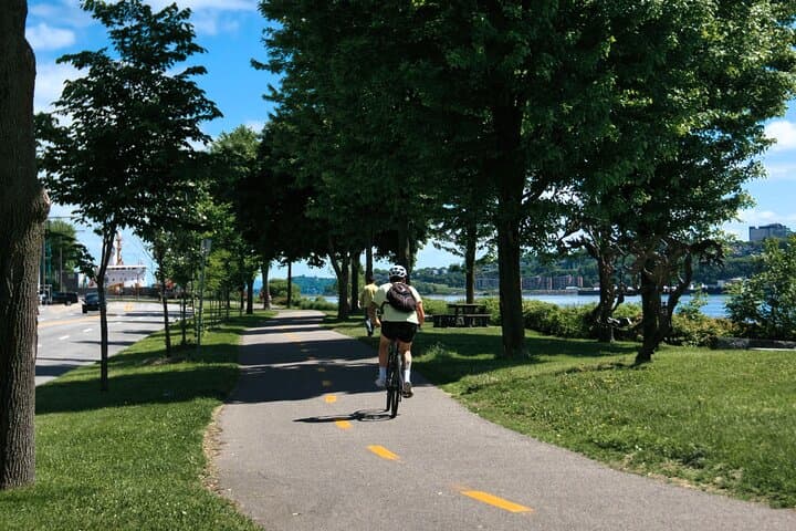 Explore Quebec City by E-Bike: 4-Hour Self-Guided Routes and Riverside Views photo 5