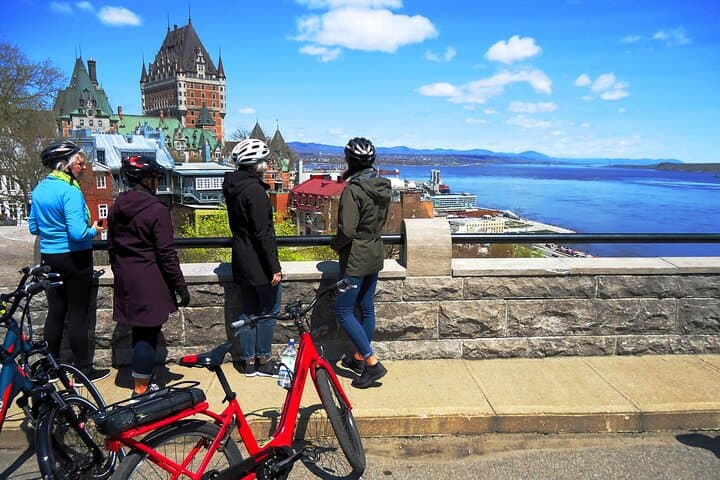 Explore Quebec City by E-Bike: 4-Hour Self-Guided Routes and Riverside Views