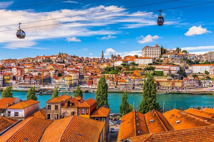 Porto on Foot: Self-Guided São Bento to Vila Nova de Gaia Audio Tour photo 6