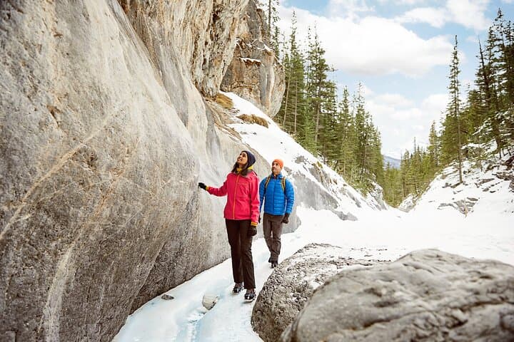Grotto Canyon Winter Ice Hike — Guided Tour with Ice Cleats in Canmore