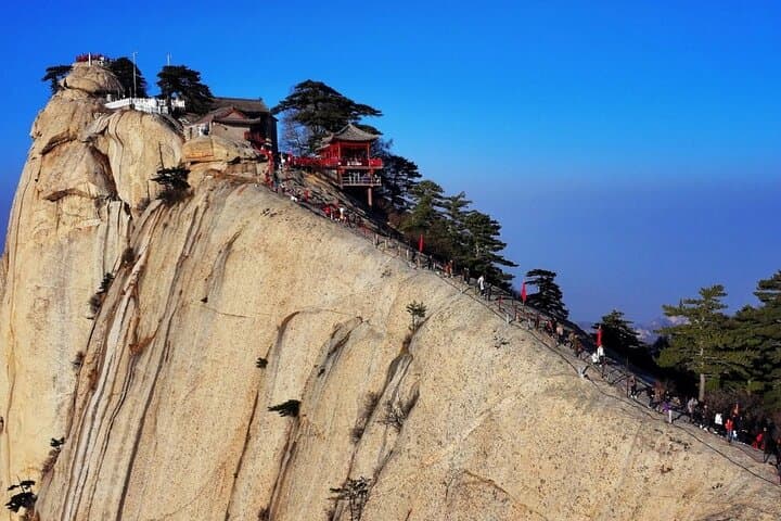 Huashan Mountain Private Transfer and Day Hike from Xi'an photo 3