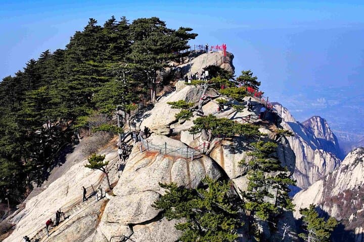 Huashan Mountain Private Transfer and Day Hike from Xi'an photo 4