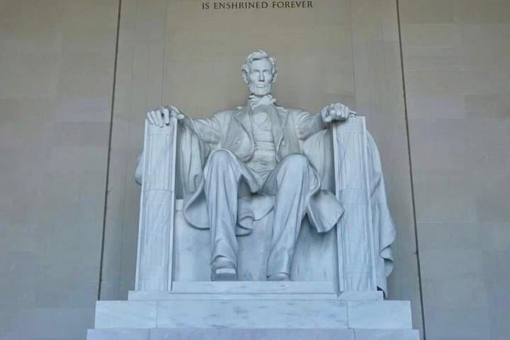 Washington D.C. Private 3-Hour Monument Tour — The Nucleus of Democracy