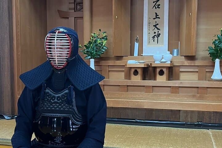Kendo Swordsmanship Class in Osaka — Beginner Samurai Experience