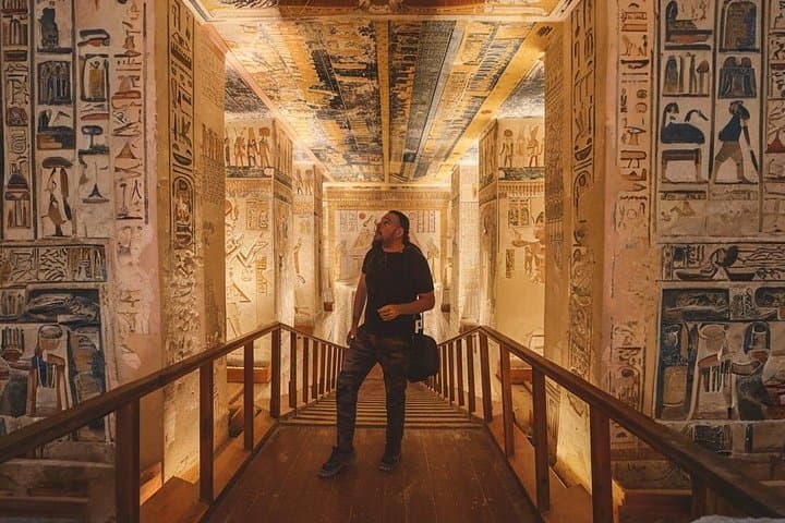 Hurghada to Luxor Day Trip: Valley of the Kings & Karnak Small-Group Experience photo 2