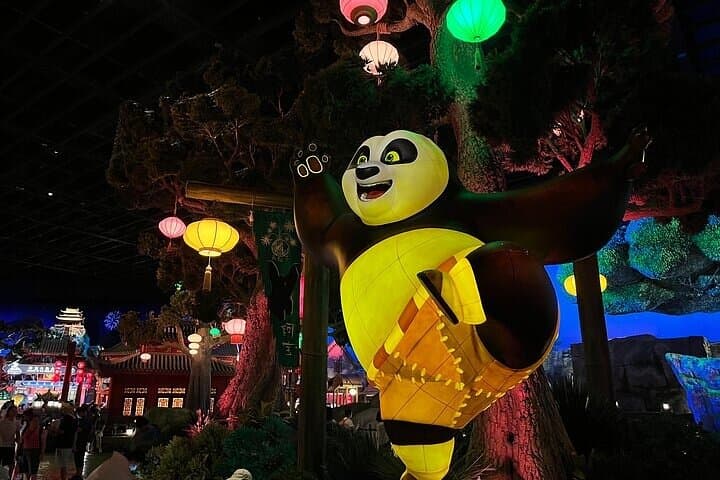 Beijing Universal Studios One-Day Pass: Plan Your Park Day, Lines, and Top Rides photo 6