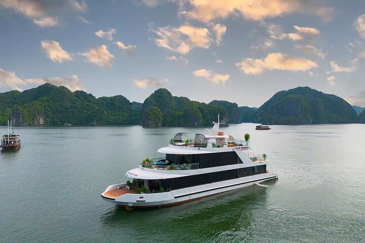 Lan Ha Bay Sunset Cruise: Luxury Evening Cruise, Kayaking & Floating Village Visit photo 3