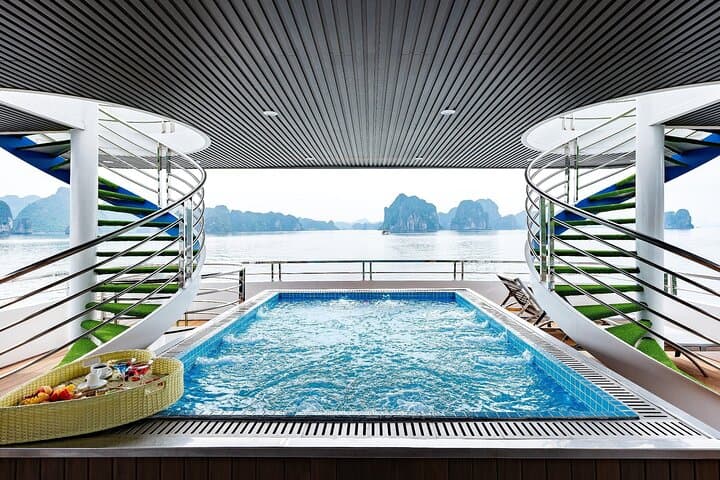 Halong Bay Luxury Day Cruise: 6-Hour Hercules Premium Experience photo 6