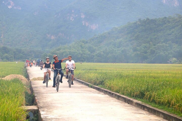 Luxury Mai Chau Day Trip from Hanoi — Biking, Mo Luong Cave & Thai Village Culture photo 6