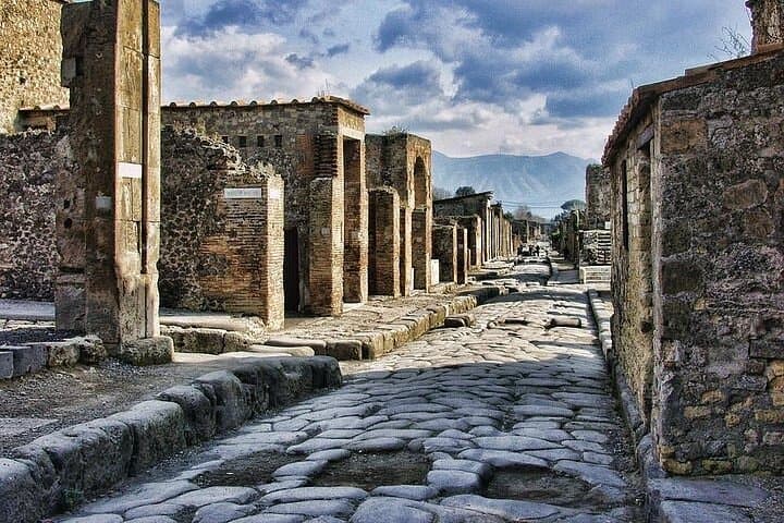 Day Trip from Naples: Pompeii Ruins & Amalfi Coast Panoramic Tour photo 5