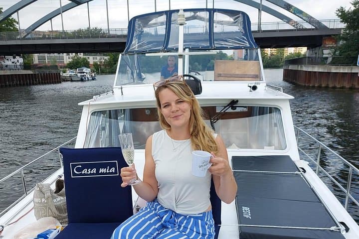 Potsdam Lock Tour with Skipper — Havel River, Palaces & Peacock Island