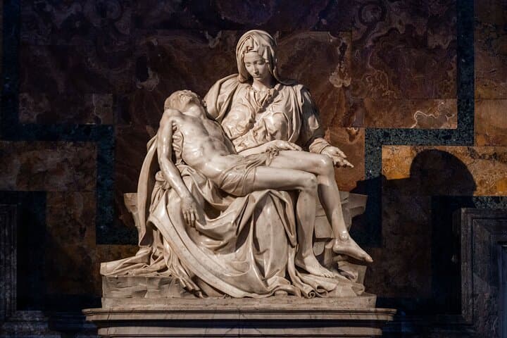 St. Peter's Basilica Express Guided Tour — Vatican Grottoes & Dome Views photo 6