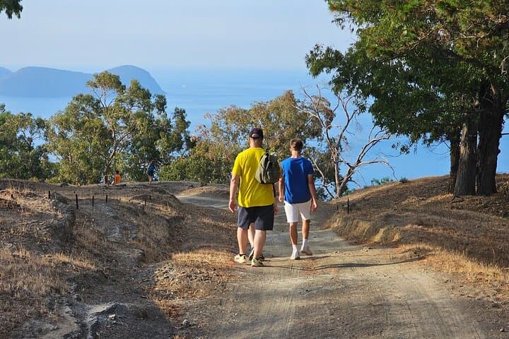 Vulcano Island Trek: Monte Saraceno, Red Caves & Thermal Baths