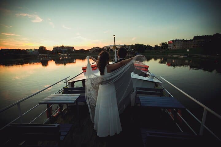 Kraków Evening Vistula River Cruise — 1-Hour Night Boat Tour photo 5