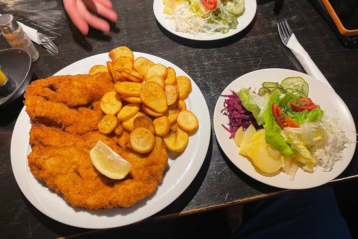 Viennese Food Tour: Taste the World of Yesterday in Vienna’s 7th District