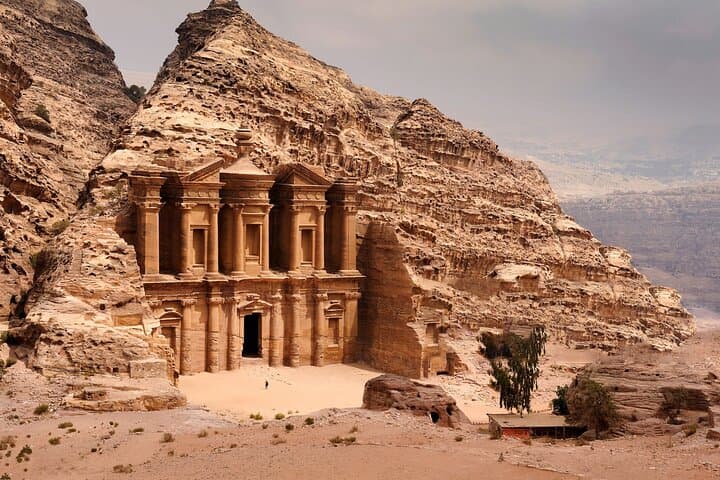 Petra Day Tour — Explore the Rose City, Siq & Monastery (Full-Day Guide)