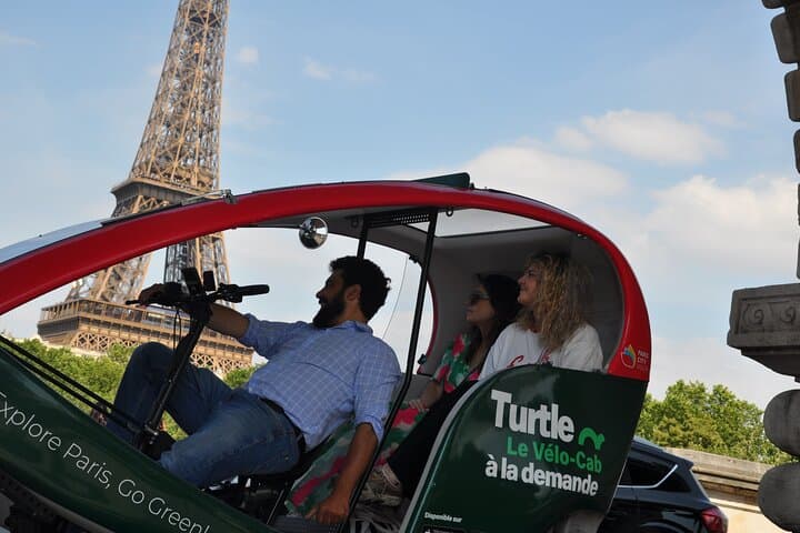Private Pedicab Tour in Paris — Gustave Eiffel Route to the Eiffel Tower