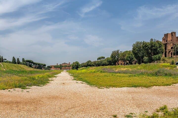 Pedal Rome: 4-Hour Bike Rental with Circus Maximus AR Experience photo 5