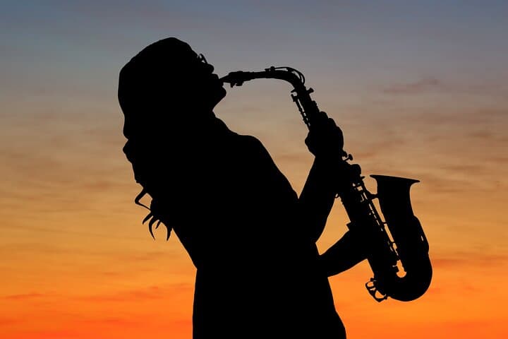 Barcelona Sunset Private Sailing with Live Saxophone and Open Bar photo 2