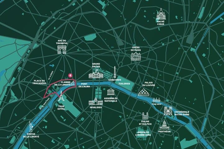 Private Pedicab Tour in Paris — Gustave Eiffel Route to the Eiffel Tower photo 2
