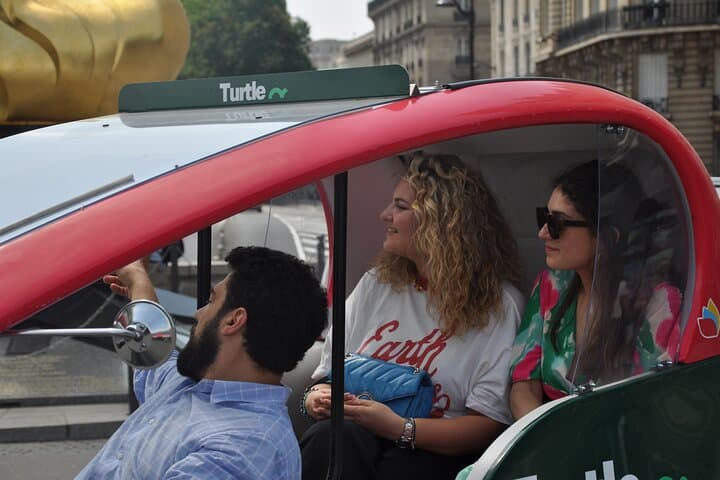 Private Pedicab Tour in Paris — Gustave Eiffel Route to the Eiffel Tower photo 4