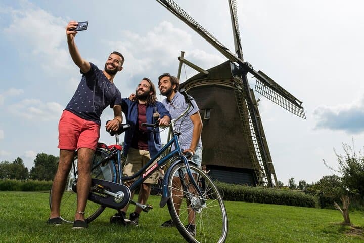 Private Amsterdam Bike Tour — Customize Your City Cycling Adventure photo 2
