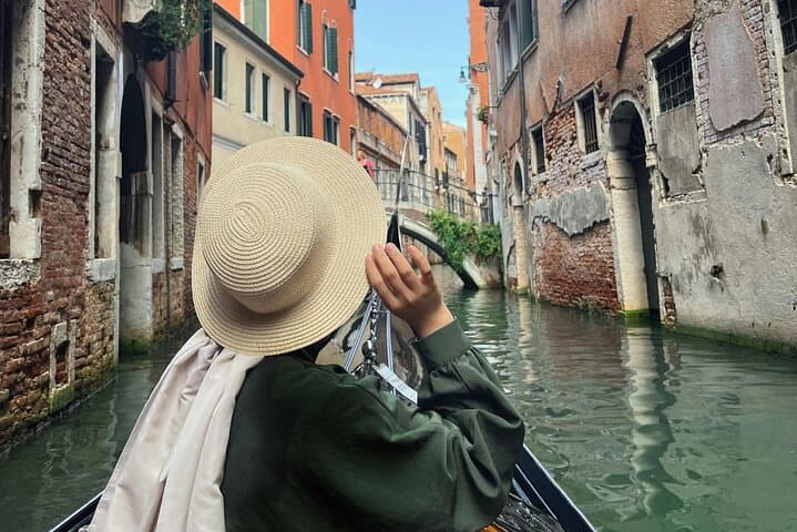 Venice Highlights: 2-Day St. Mark's, Doge's Palace, Murano & Gondola Tour photo 2