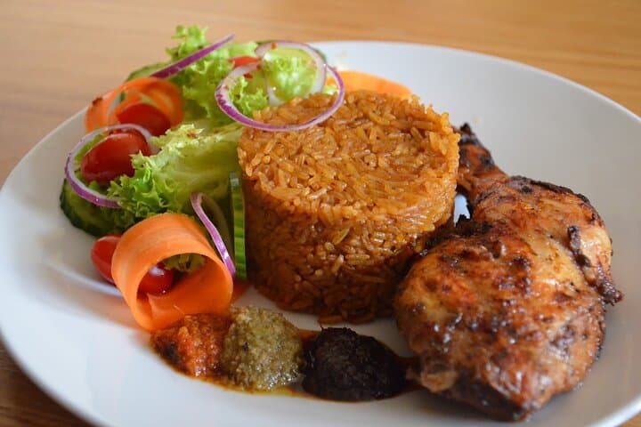 Private Street Food Tour in Accra — Taste Ghana’s Classics in 1–2 Hours photo 5