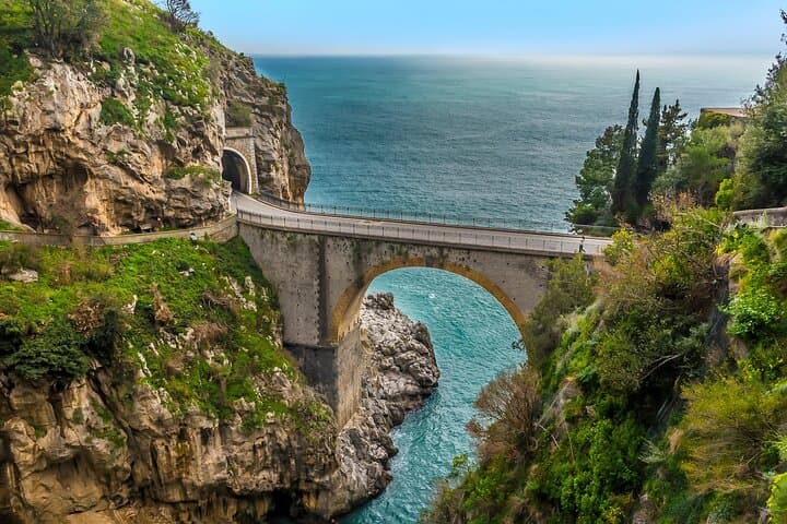 Private Transfer from Rome to the Amalfi Coast with Pompeii Stop photo 5