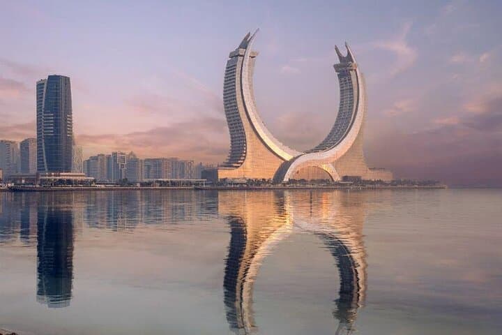 Private Doha City Day Tour: Corniche, Pearl, Katara & Souq Waqif Experience photo 2